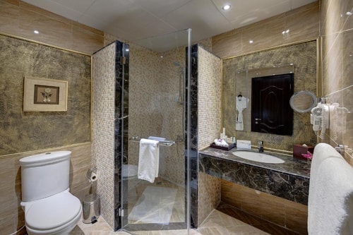 Deluxe King Room Near Ghayathi Aqua Park 4 Luxury Bookings