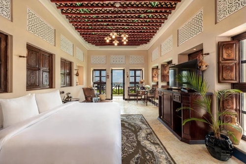 One Bedroom Near Al Maya Staff Accommodation 0 Luxury Bookings