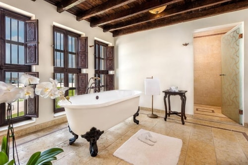 Two Bedroom Near Al Maya Staff Accommodation 2 Luxury Bookings