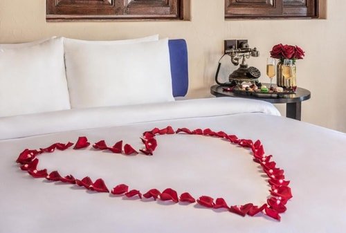 Two Bedroom Near Al Maya Staff Accommodation 1 Luxury Bookings