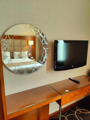 Deluxe King or Twin Room Near Grand Barsha Mall 3 Luxury Bookings