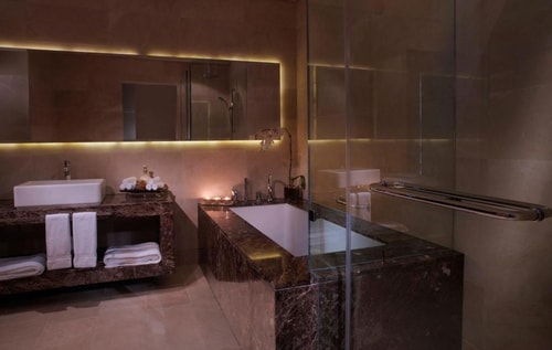 Deluxe Room in Palm Jumeirah Walk to Nakheel Mall 5 Luxury Bookings