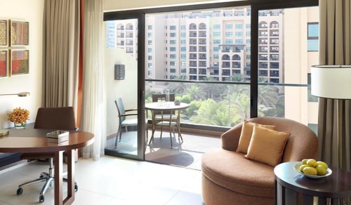 Luxury Room in Palm Jumeirah Walk to Nakheel Mall 2 Luxury Bookings