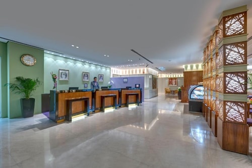 Studio King or Twin Near Al Maya Supermarket 13 Luxury Bookings