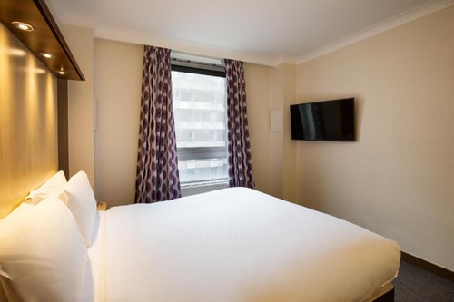 Standard Double Or Twin Room Near Garden Halls LON 3 Luxury Bookings