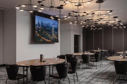 King Room Near Federal Reserve Bank HOU 11 Luxury Bookings