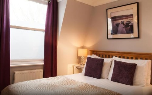 One Bedroom Apartment Near Tantric Journey LON 3 Luxury Bookings