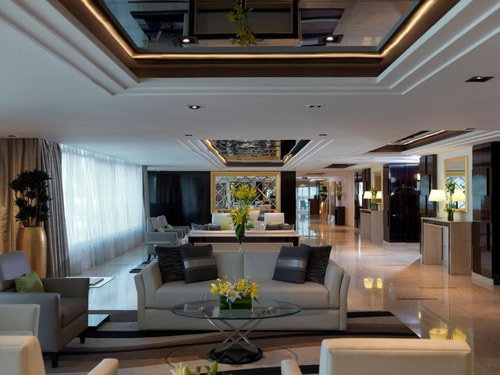 Three Bedroom Suite Near Bay Square Dubai 11 Luxury Bookings