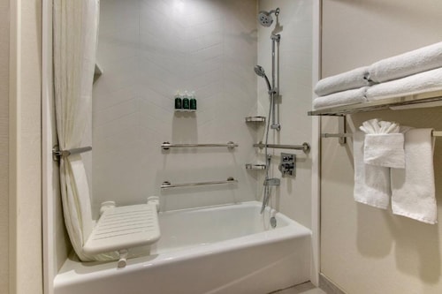 Guest Room Near Health Care Profession College HOU 5 Luxury Bookings