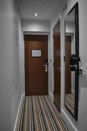 Double Or Twin Room Near Air Manage LON 5 Luxury Bookings