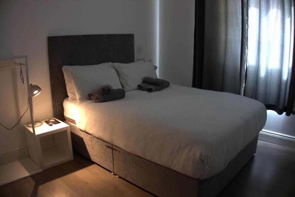 Double Room City View Near Space Business Park LON Luxury Bookings