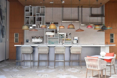 Two Bedroom Apartment Near Bayshore Beach Club 15 Luxury Bookings