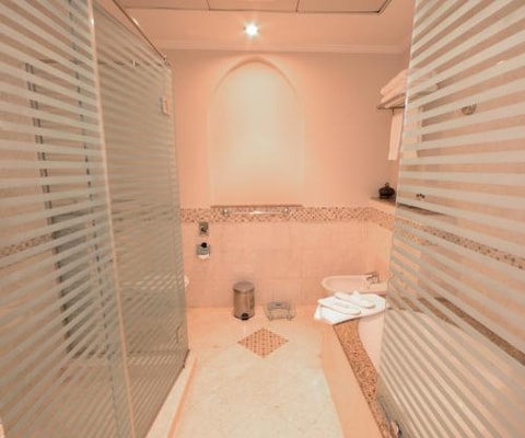 Three Bedroom Villa Near Mall Of The Emirates 9 Luxury Bookings