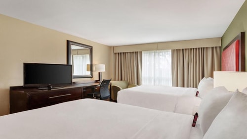 Standard King Room Near Language Transition HOU 2 Luxury Bookings