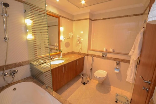 Three Bedroom Villa Near Mall Of The Emirates 6 Luxury Bookings
