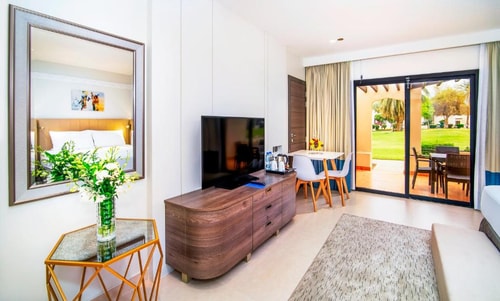 Premium Room Balcony Near Al Sarouj Roundabout 3 Luxury Bookings