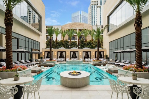 Luxury King Room Near Memorial Park HOU 16 Luxury Bookings