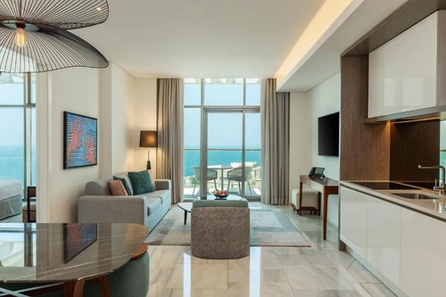 1 Bedroom Suite In Palm Jumeirah By Luxury Booking 4 Luxury Bookings
