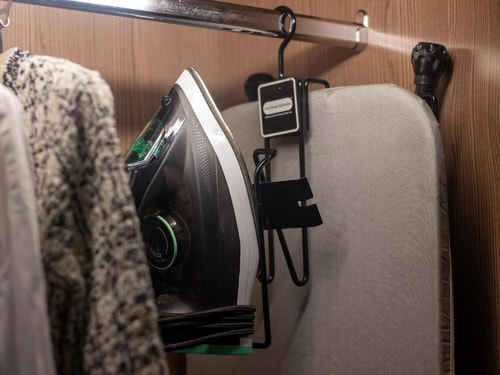 Luxury King Or Twin Room Next To Internet Metro 5 Luxury Bookings