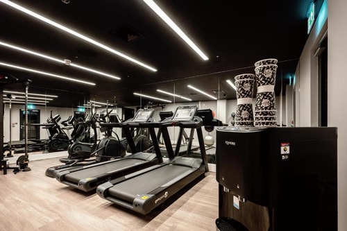 Wilde Studio Near Apex Table Tennis LON 16 Luxury Bookings