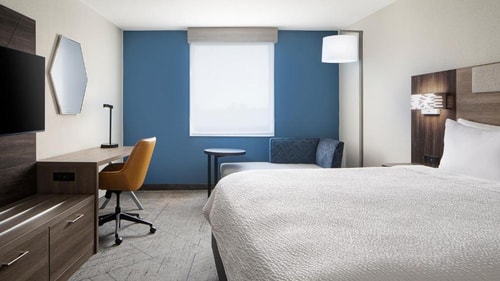 Standard King Room Near American Red Cross DAL 1 Luxury Bookings