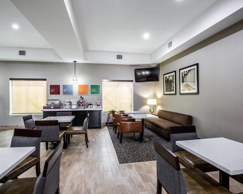King Suite Near Flaah Islamic Center HOU 10 Luxury Bookings