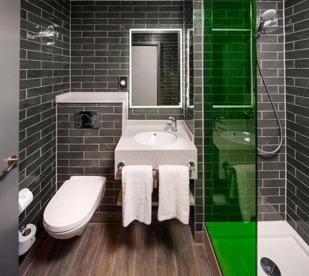 Queen Room Near Oxbridge Online School LON 7 Luxury Bookings