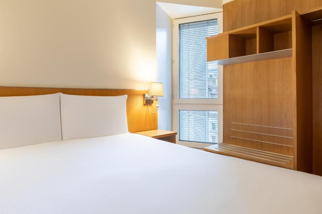Classic Double Or Twin Room Near BedfordSquare LON Luxury Bookings