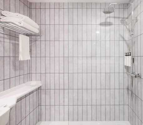 Double Room Near New Zealand Embassy Abu Dhabi 8 Luxury Bookings