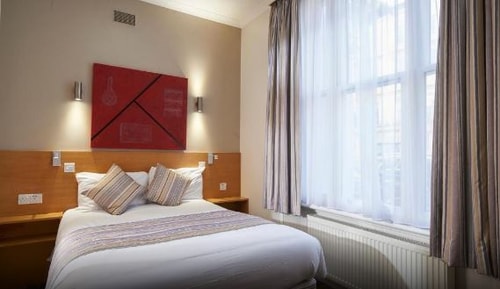 Double Room Near Vincent Square LON 4 Luxury Bookings