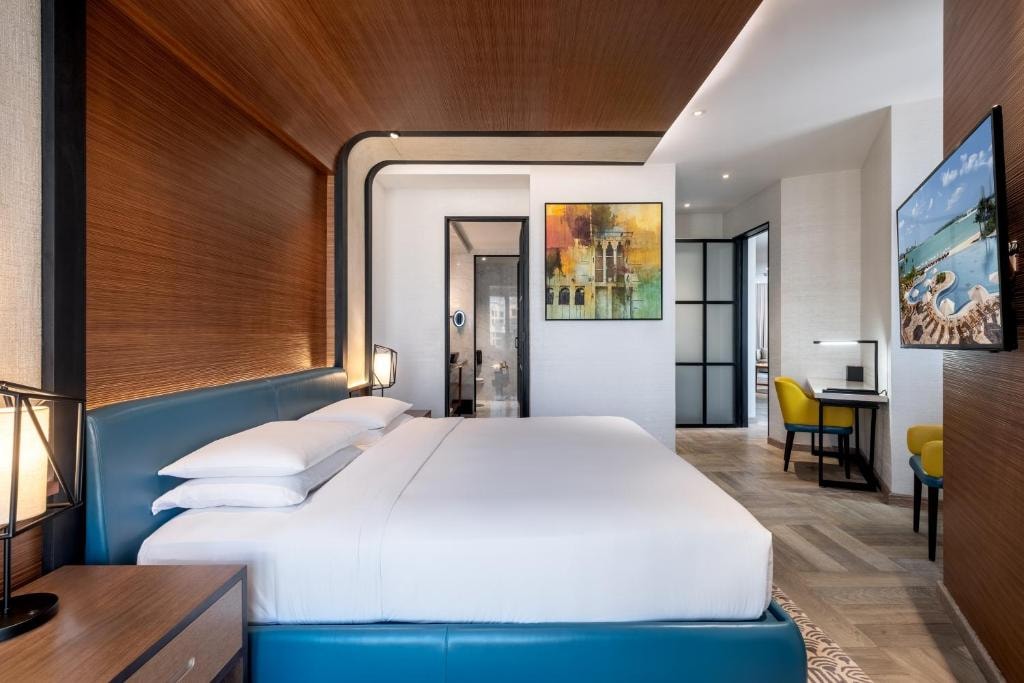 Two Bedroom Family Suite With Kitchen At Jumeirah Luxury Bookings