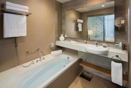 One Bedroom Apartment Sea View Near Abu Dhabi Mall 7 Luxury Bookings