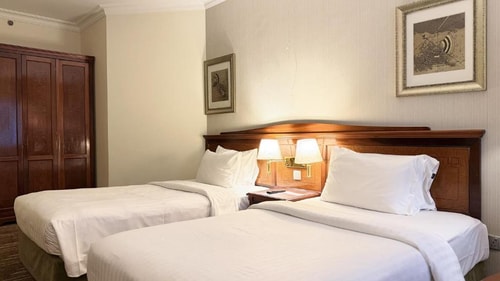 Superior King Or Twin Room Near To Al Riqqa Metro 1 Luxury Bookings