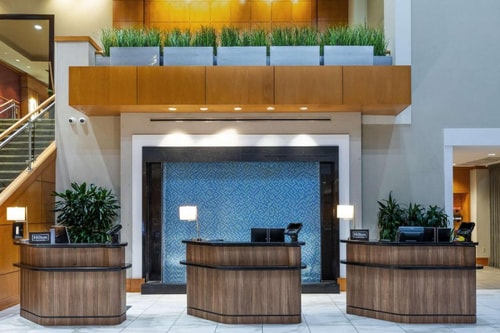 Premium King Suite Near Don McGill Toyota HOU 7 Luxury Bookings