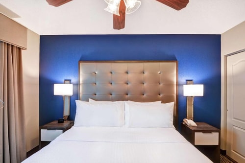 King Studio Suite Near Berachah Church HOU 1 Luxury Bookings