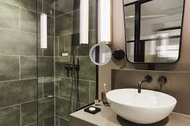 Standard Queen Room Near Cool Britania Shop LON 4 Luxury Bookings