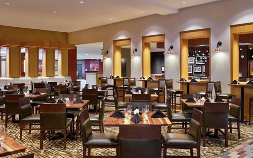 King Room Near American Medical Response HOU 13 Luxury Bookings