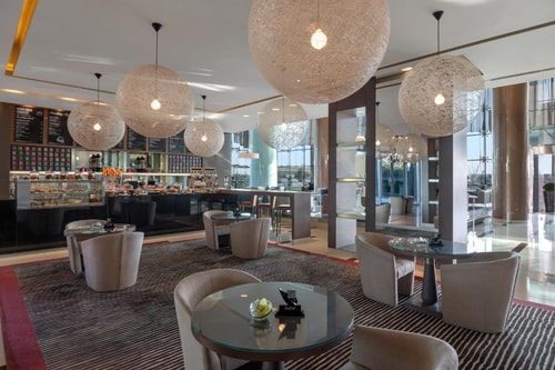 King Room Garden View Near Khalifa Park 7 Luxury Bookings