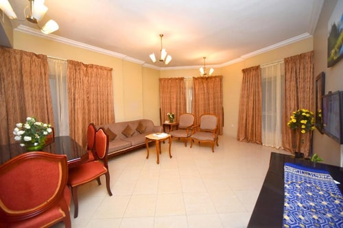 Three Bedroom Apartment Near Al Khan Beach 3 Luxury Bookings