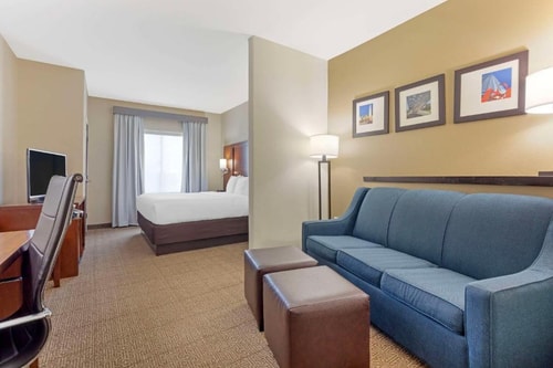 King Suite Near Frances Rizo Park DAL 2 Luxury Bookings