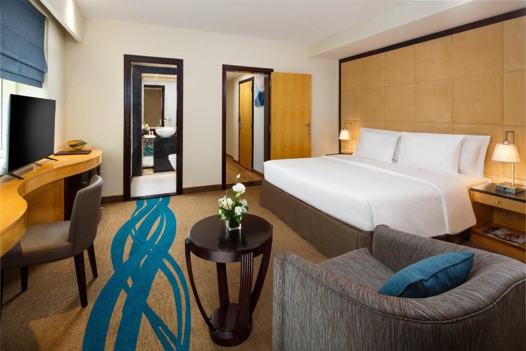 Family Two Bedroom Near Deema Building Luxury Bookings