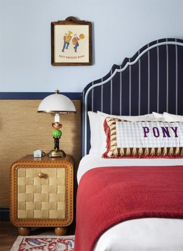 King Room Near Meadows School of the Arts DAL 2 Luxury Bookings