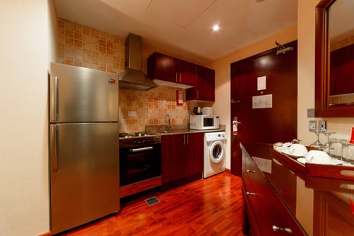 Studio Apartment near to Dubai Internet City Metro 3 Luxury Bookings