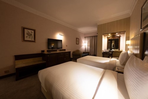 Premium King Or Twin Room Near Satwa Roundabout 3 Luxury Bookings