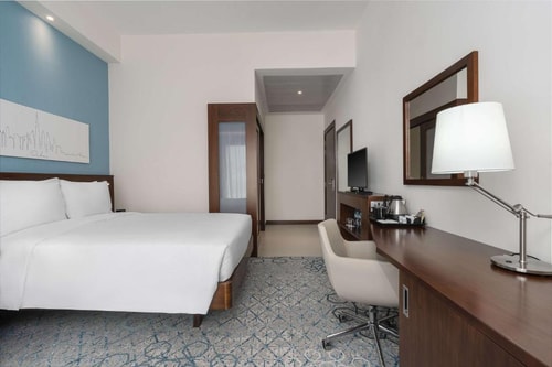King Or Twin Room Pet Friendly In Dubai Al Barsha 1 Luxury Bookings