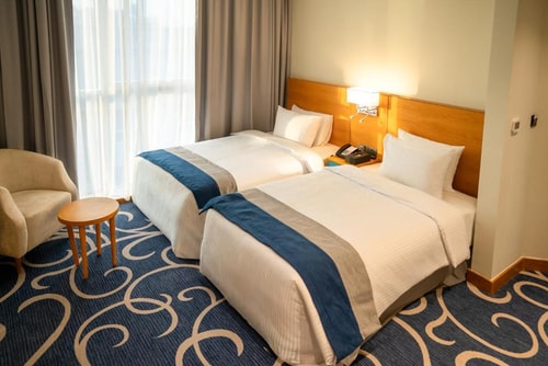 Deluxe King Or Twin Room Near Jewel Creek Tunnel 1 Luxury Bookings