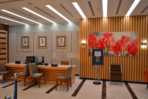 Studio Apartment Near Mall of Emirates 9 Luxury Bookings
