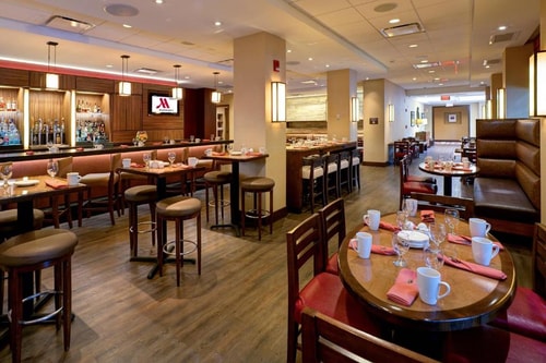 Queen Room Near CityView Park Houston HOU 8 Luxury Bookings