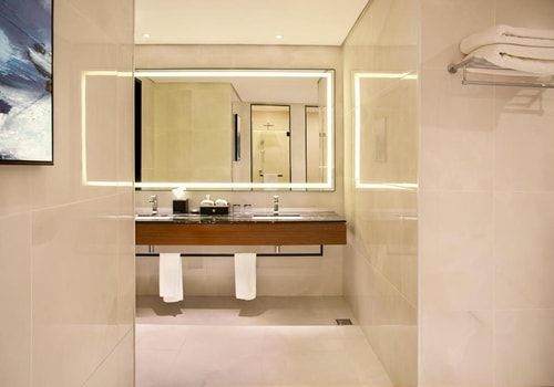 Deluxe King Or Twin Room Near Life Pharmacy Deira 5 Luxury Bookings