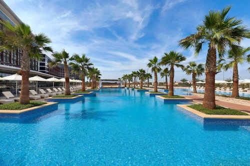 One Bedroom Suite Near Al Forsan Village 9 Luxury Bookings